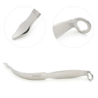 Chandler Retractor Length 9.25" Blade 16mm - Small
