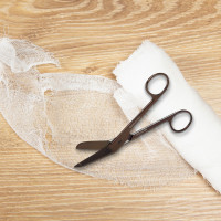 Lister Bandage Scissors 7 1/4" Gun Metal Coated