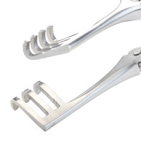Beckman Weitlaner Retractor 5 1/2" 3x4 Sharp Hinged Blade