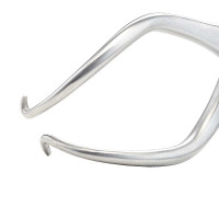 Stifle Retractor 6 1/2" With Crossover Tip Action