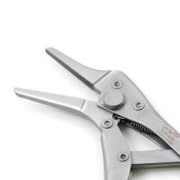 Locking Pliers Needle Nose Jaw 8 1/2" Small